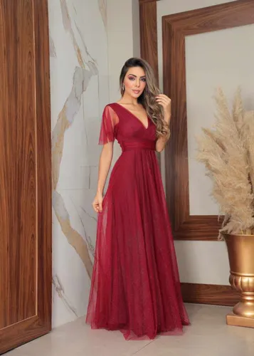 Vestido de hotsell madrinha com tule