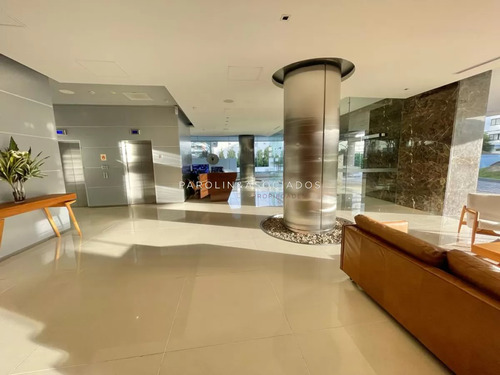 Apartamento En Venta En Icon Brava Tower, Punta Del Este.