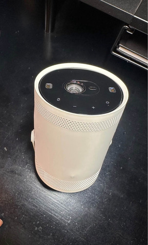 Samsung - Proyector Portátil Inteligente 30 A 100 Pulgadas Blanco (Usado)
