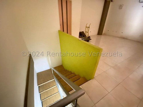 Local En Alquiler Quinta Crespo Mls 25-2401