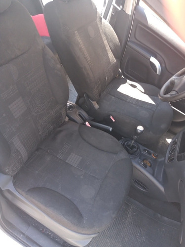 Imagem 11 de 15 de Citroën C3 2006 1.4 8v Glx Flex 5p