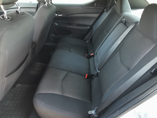 Imagen 6 de 9 de Dodge Avenger 2012 2.4 Se X At
