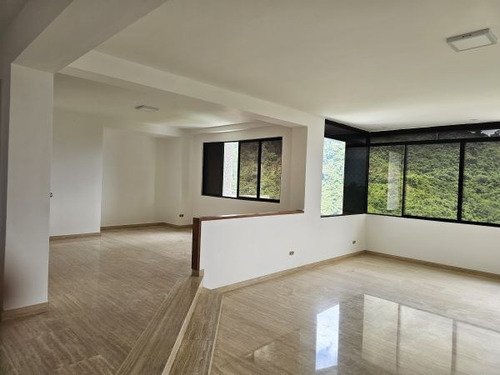 Amplio Apartamento En Los Naranjos Del Cafetal