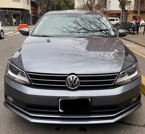 Volkswagen Vento 2.5 Advance Plus 170cv