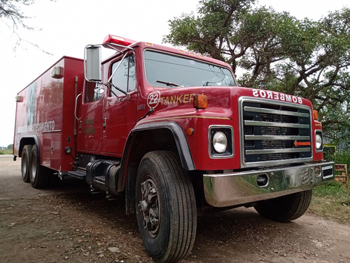 Internacional S1900 6x4 Cisterna