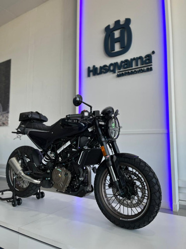 Imagen 13 de 16 de Husqvarna Svartpilen 401