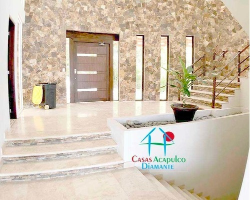 Imagen 2 de 14 de Cad Villas Del Sol Aves 6. Alberca, Salón De Fiestas, Jardín