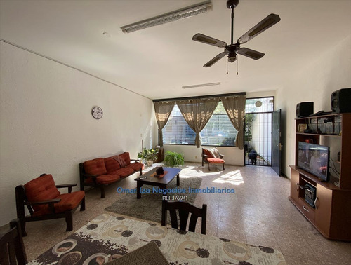 Imagen 1 de 12 de Venta Casa Brazo Oriental 3 Dormitorios Con Renta