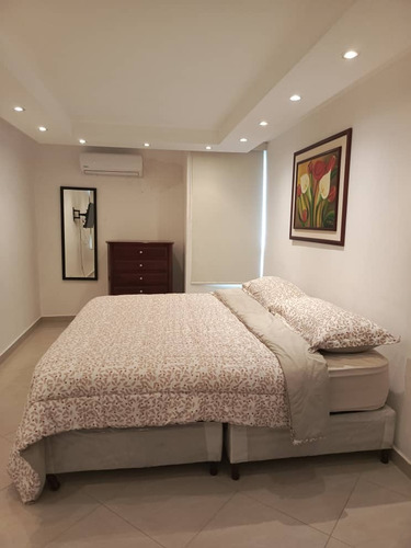 Oportunidad De Alquiler De Cómodo Y Actualizado Apartamento En El Encantado