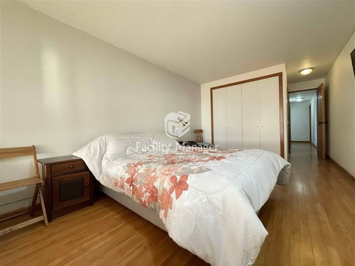 Departamento En Venta De 4 Dorm., Av. Del Mar, En La Serena