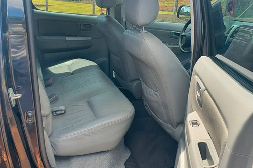 Toyota Hilux Cd 4x4 Srv - 2008