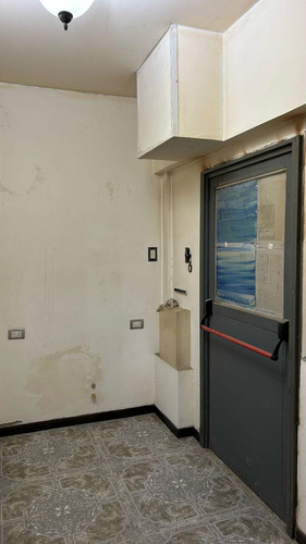 Vende Casa A Terminar Con Oficinas