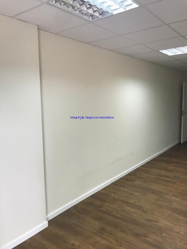 Imagem 5 de 14 de Conjunto Comercial, 40 M² 1 Sala, 1 Banheiro E 1 Vaga De Garagem. Sala Nova Com Sacada, Espaço Para Divisões, Piso Laminado, Copa E Com Ar Condicionad - 21050811 - 34739788