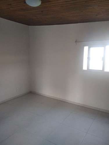 Casa Apartamento 1 Dormitorio A Nueva Excelente Estado Cochera Opcional