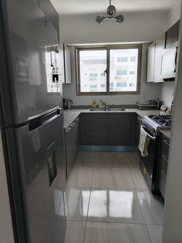 Apartamento Amueblado En Venta En Evaristo Morales