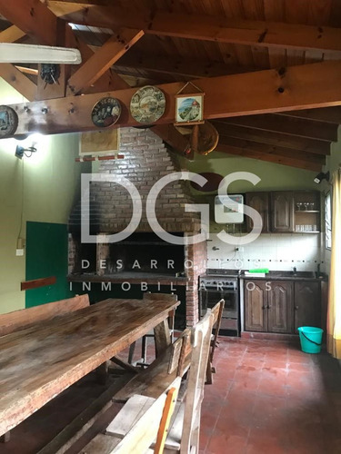 Casa 5 Ambientes En Venta En Banfield