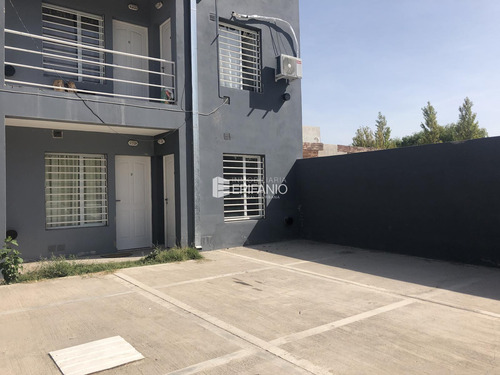 Venta - Depto 1 Dormitorio Con Cochera - Los Sauces Y Jujuy - D054