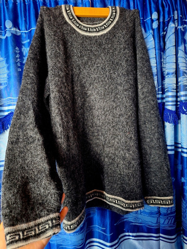 Sweater Jujeño Talle L Unisex. 