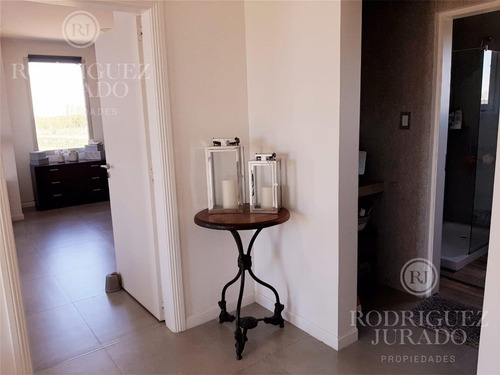 Impresionante Casa En Venta En El Country San Sebastian!