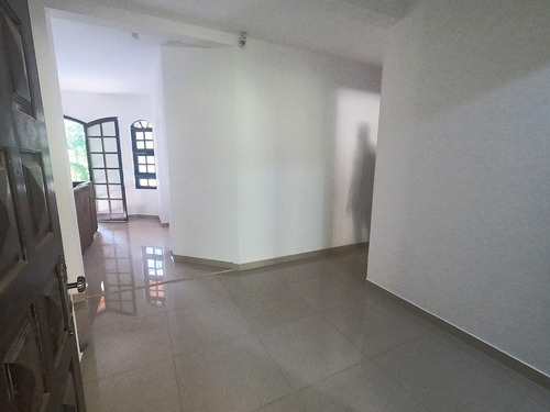 Imagem 27 de 30 de Linda Chácara À Venda No Bairro Miringuava Em São José Dos Pinhais, Com Aproximadamente 20 Mil Metros De Terreno! - Ch00004 - 68976597