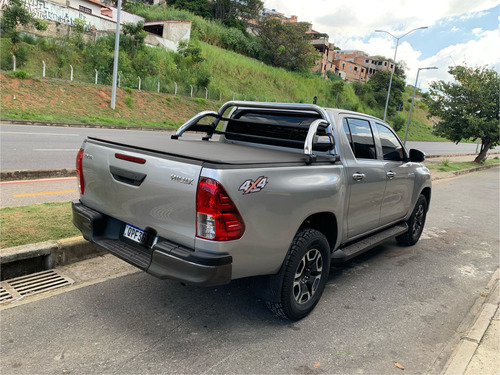 Toyota Hilux CD 2.8 cabine dupla Diesel