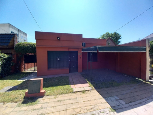 Casa Americana 3 Ambientes Con Dependencia S/lote De 10 X 42