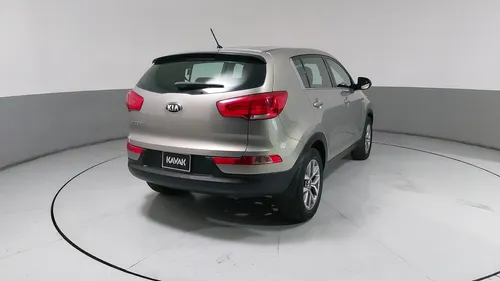Kia Sportage 2.0 Lx At
