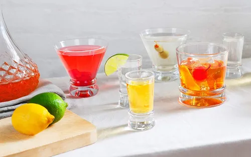 Set 4 Copa Martini 8 Oz