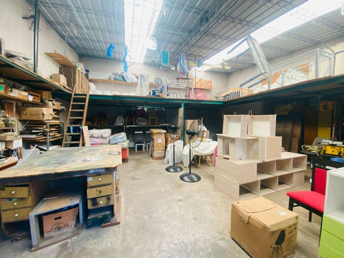 Importante Galpón En Venta Con Local Comercial