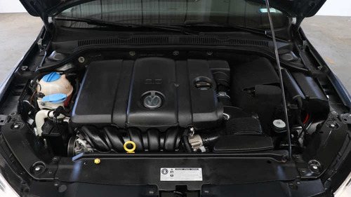 Imagen 3 de 15 de Volkswagen Vento 2.5 Luxury 170cv - 144753 - C