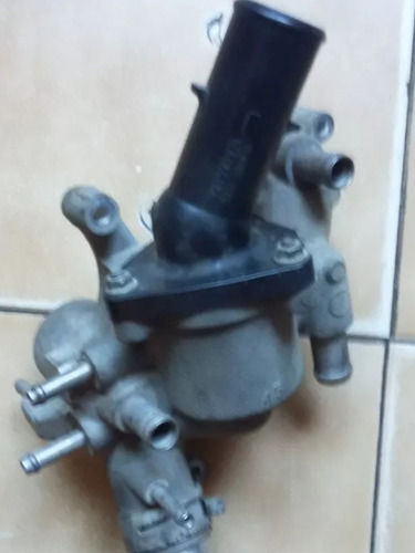Toma De Agua Termostato De 4runner Fortuner Machito 1gr