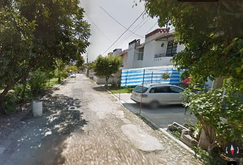 Casa En Colonia Ex Hacienda El Pitillal, Puerto Vallarta, Jalisco. Con 2 Recamaras Y 105m2. A Unos Minutos De La Macroplaza Puerto Vallarta.