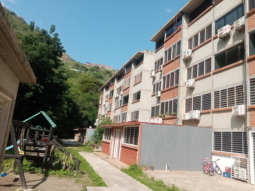 Vendo Hermoso Apartamento En La Urb. La Llanada - La Guaira