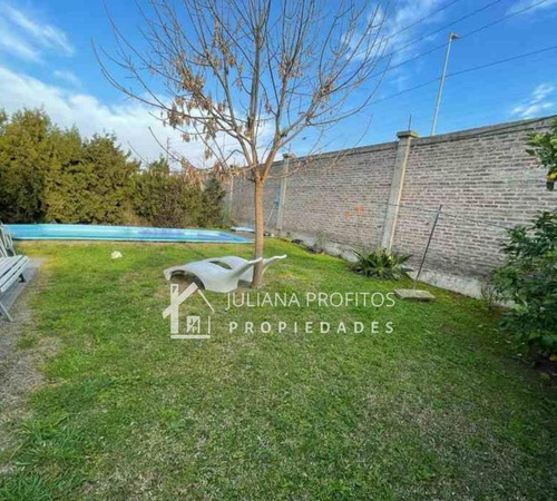 Casa En Barrio Cerrado Los Troncos Berazategui