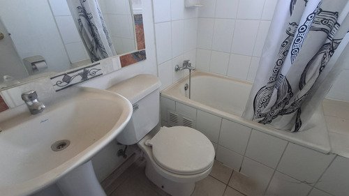 Casa En Venta De 3 Dorm. En Lampa