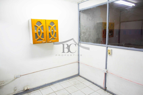 Se Arrienda Galpón De 326 M². (109591)