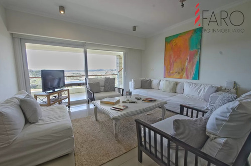 Venta Apartamento 4 Dormitorios Veramansa
