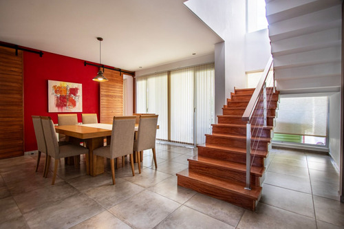 Venta Casa Cuatro Dormitorios En Barrio Sauces Del Limay