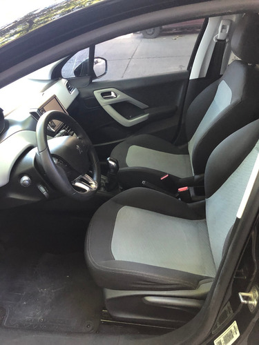 Peugeot 208 Allure Touchscreen Unico Dueño Oportunidad!!!!!!