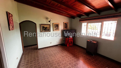 Tg Acogedora Casa En Venta En San Luis, Amplio Jardin Calle Cerrada 25-22505 Ys