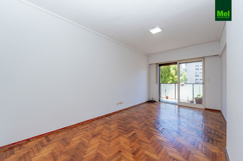 Semipiso 2 Amb En Alquiler Con Balcon, Coc/lavadero Indep