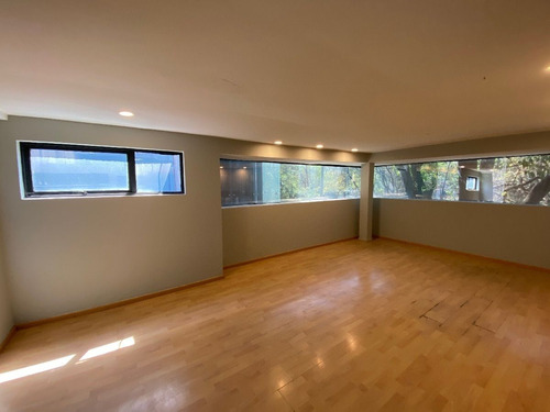 Excelente Oficina De 250 M2 En Prado Norte