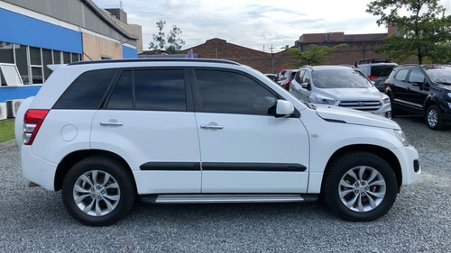 Imagen 7 de 23 de Suzuki Gran Vitara 2.4 Gasolina Mt 4x4