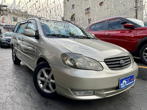 Toyota Corolla Fielder Toyota Corolla Fielder 1.8 16V (aut)