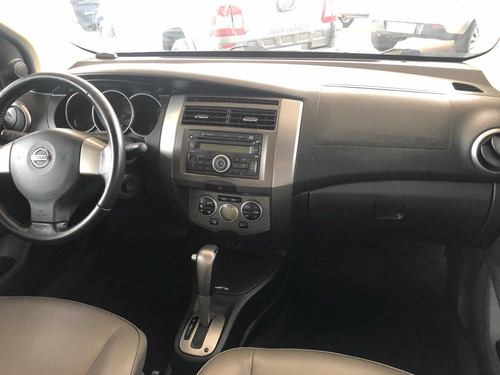 Nissan Grand Livina 2010 1.8 Sl Flex Aut. 5p