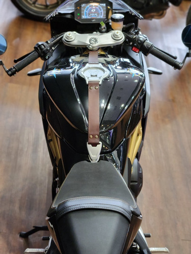 Imagen 14 de 25 de Moto Mv Agusta Superveloce 800 Negra