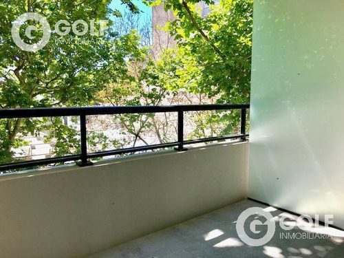 Vendo Apartamento De 2 Dormitorios, Garajes Opcionales, Centro
