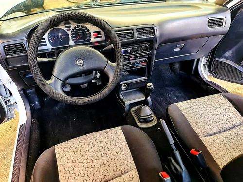 Imagen 12 de 15 de Nissan Tsuru 1.6 Gsii Mt 2015