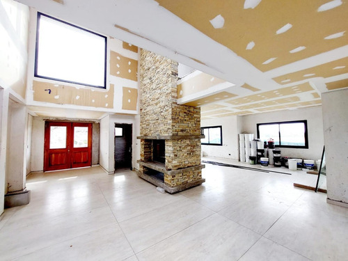 Imagen 10 de 19 de Excelente Casa En Venta. Unica! Vista Al Golf. Haras Santa M