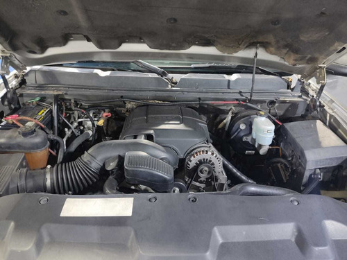Imagen 10 de 11 de Chevrolet Silverado Lt 4x4